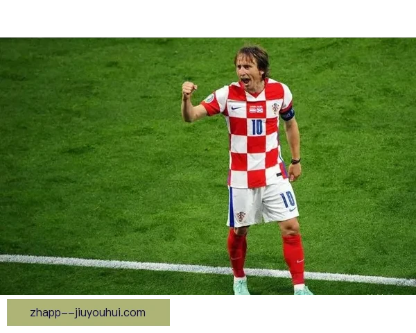 从陪跑到封王莫德里奇终结梅罗十年金球垄断书写中场传奇篇章